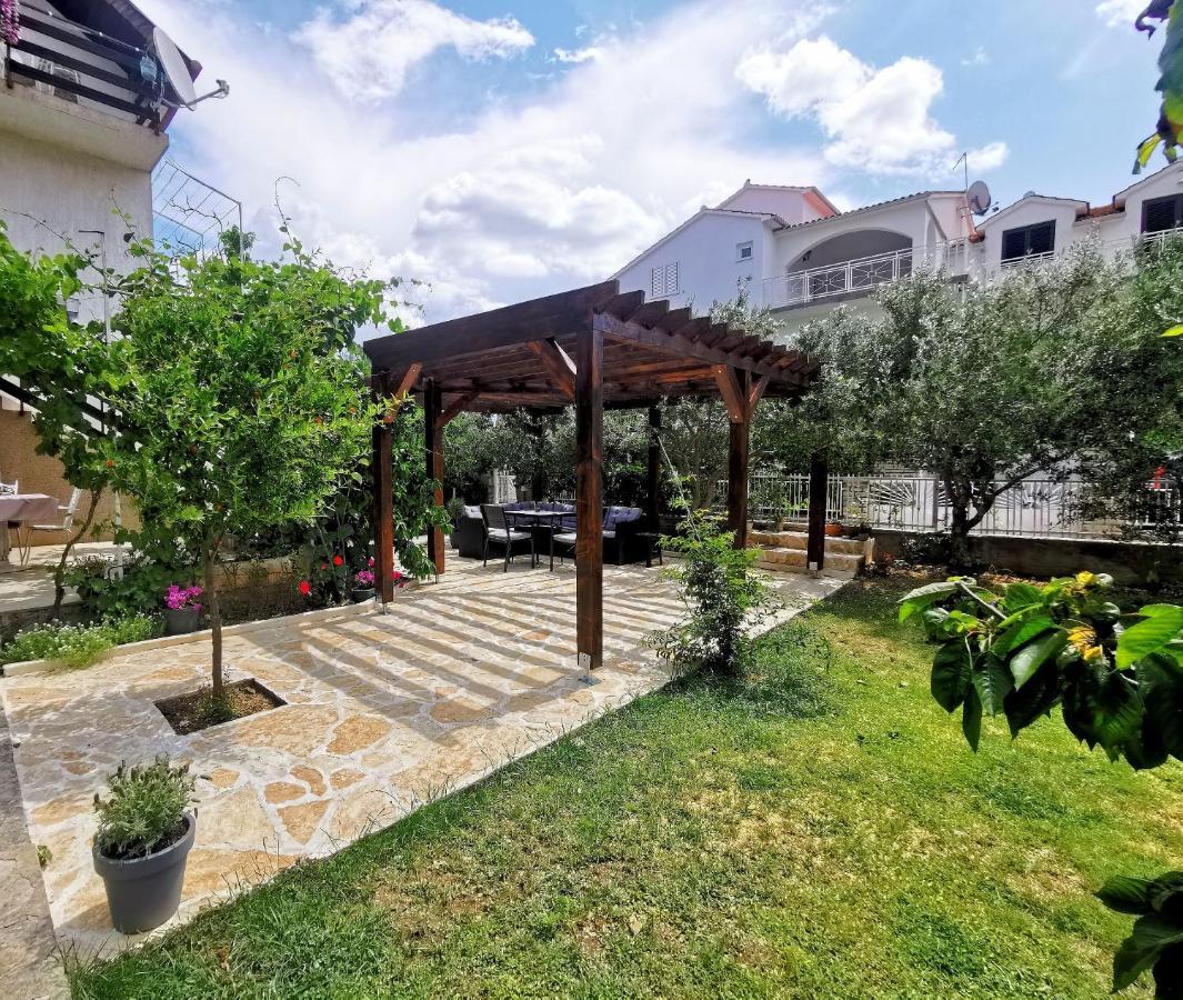 Apartments Marijana Водице Экстерьер фото